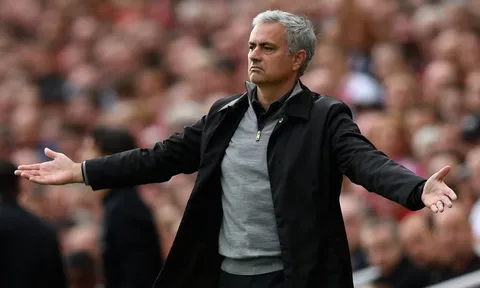 Với "xe buýt hai tầng", MU của Mourinho sẽ vô địch!?