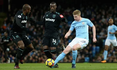 Vòng 15 NHA & Những thống kê ấn tượng: Thần tài Lingard; Vua kiến tạo De Bruyne