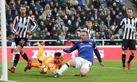 Vòng 17 NHA & Những thống kê ấn tượng: Wayne Rooney hồi sinh!