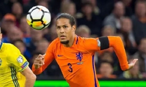 Vụ Van Dijk có biến, Barcelona bất ngờ ngáng đường Liverpool