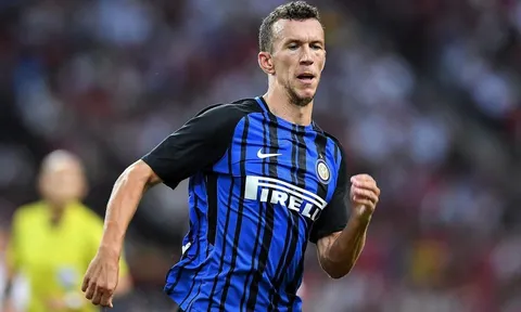 Vừa lập hat-trick, Perisic lại nhắc đến Man Utd