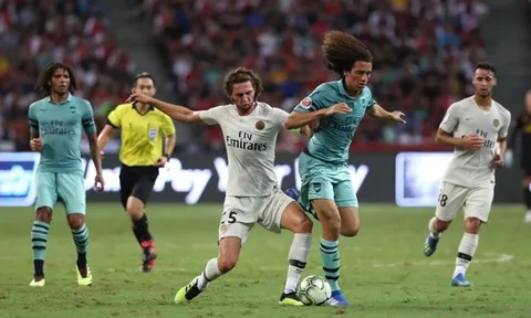 Vừa tới Arsenal, "Fabregas mới" đã muốn vượt mặt hai huyền thoại