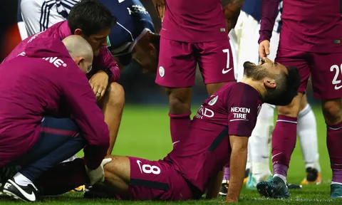 Vừa trở lại, Gundogan đã khiến Pep 'khóc thét'