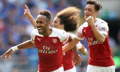 Vung tiền mua người thừa Man Utd, kịch bản nào sẽ xảy ra với Arsenal?