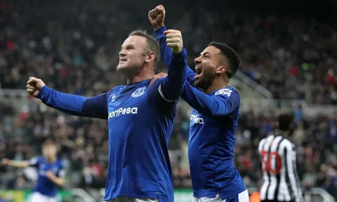 Sánh ngang Lukaku và Morata, Rooney giúp Everton tiếp tục hồi sinh