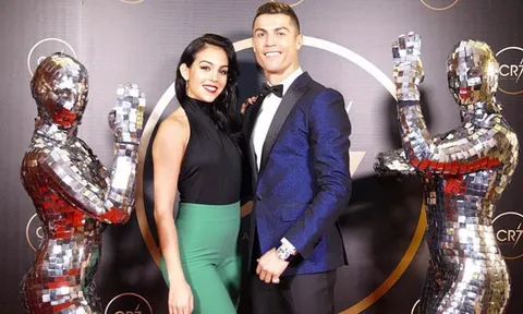 Vượt qua tâm bão, Ronaldo chuẩn bị 'đeo gông'