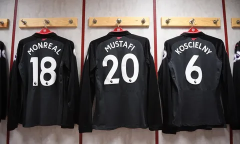Wenger đã tìm ra công thức cho hàng thủ Arsenal?