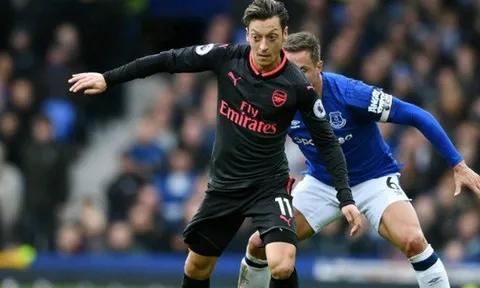 Wenger LÊN TIẾNG về tương lai Mesut Ozil