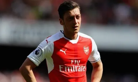 Wenger thừa nhận chưa có thêm tin tốt trong việc gia hạn với Ozil