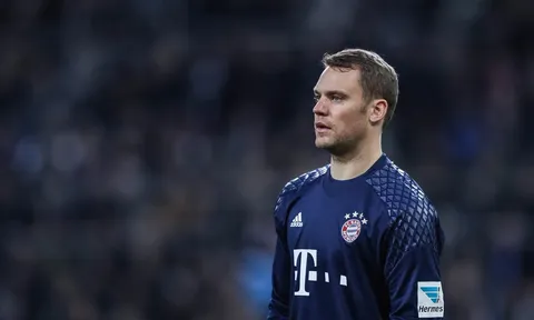 XÁC NHẬN: Neuer có thể nghỉ hết năm 2017