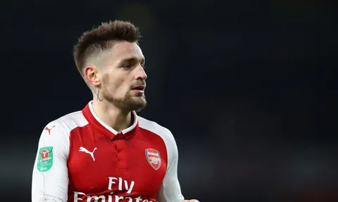 XÁC NHẬN: Sao Arsenal sắp rời CLB