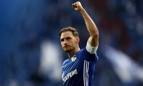 XÁC NHẬN: Trung vệ thép Bundesliga cập bến Juventus