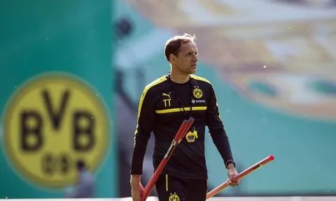 XÁC NHẬN: Tuchel chưa liên hệ với Chelsea