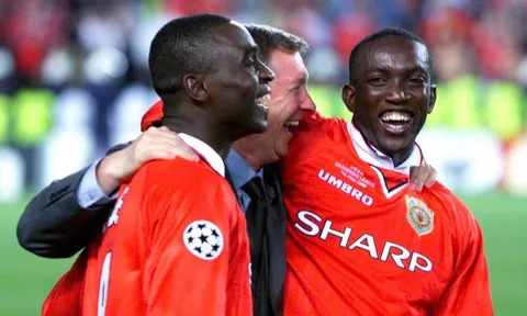 Xin lỗi Mourinho, Sir Alex chưa bao giờ cầu hòa với Liverpool
