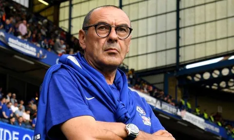 Xong! Lại thêm một cái tên "bỏ mặc" Sarri