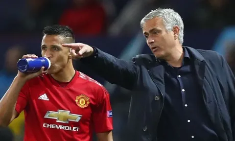 Xong! Sanchez làm rõ vụ cược tiền, nói lời bất ngờ về Mourinho