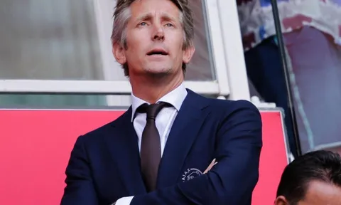 XONG: Van der Sar chính thức trả lời M.U về vị trí Giám đốc thể thao