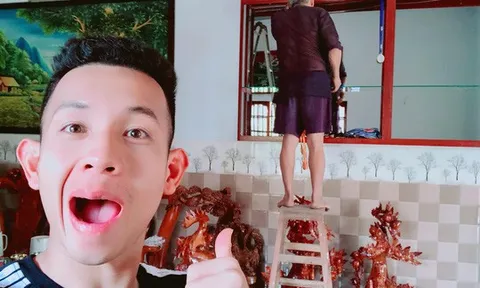 Xuân Trường đi chơi điện tử, Hồng Duy đóng tủ mới khoe chiến công