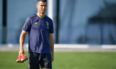Xuất hiện điềm gở khiến CĐV Juventus lo âu trước cuộc thư hùng với Man Utd