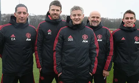 "Yếu nhân" tiết lộ tương lai khiến người Man Utd hoảng loạn