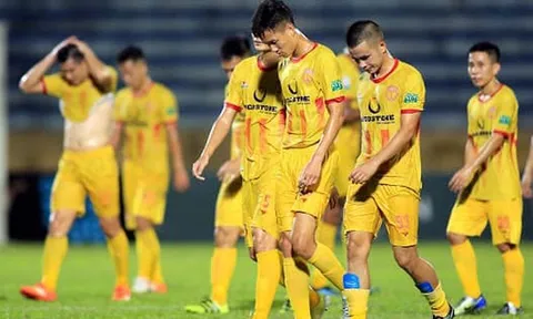 Các CLB V-League trước Tết Nguyên Đán: Không thưởng, chỉ mong đừng nợ lương