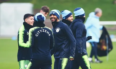 Với tư cách 'nhà vua' nước Anh, Man City không ngại Liverpool