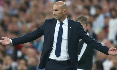 Real xuống dốc vì Zidane chỉ biết đổ lỗi