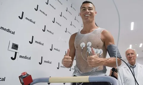 Phát hiện đáng kinh ngạc của Juventus sau buổi kiểm tra y tế với Ronaldo