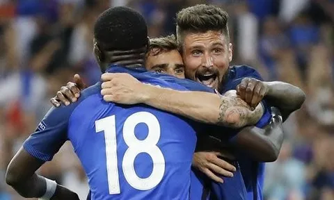 02h00 ngày 02/06, Pháp vs Italy: Gã khổng lồ gặp kẻ thất thời