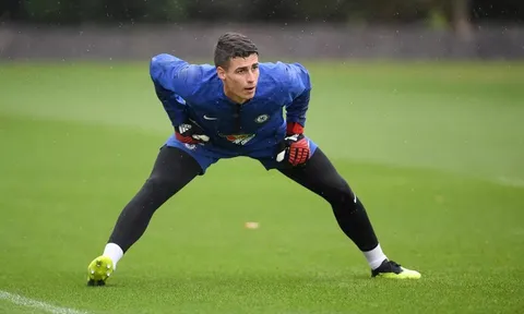 Kepa và Kovacic chạy nước rút, chuẩn bị cho trận mở màn Premier League