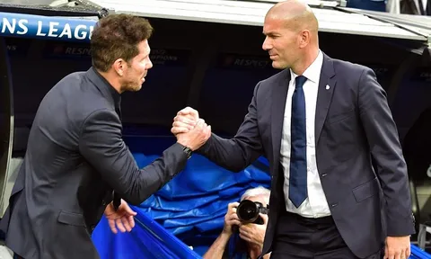 Lập cú đúp trên đất khách, Higuain đưa Juventus đặt một chân vào chung kết