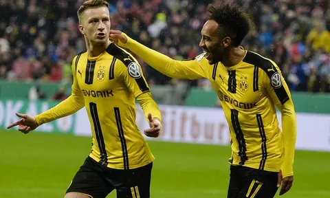 Dortmund thăng hoa, đá bay Hùm xám khỏi Cúp Quốc gia