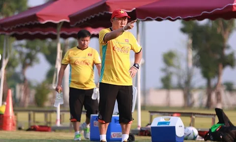 HLV Park Hang Seo thiết quân luật, giấu bài chờ Asiad