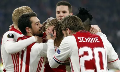 02h45 ngày 14/04, Ajax vs Schalke 04: Bão táp trên đất Hà Lan