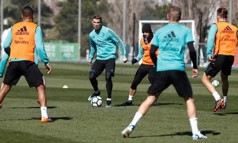 Mục tiêu của Arsenal chờ lời đề nghị từ Barca
