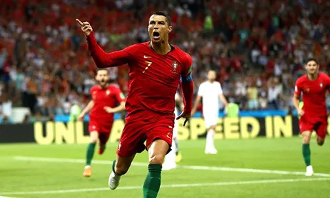 Ronaldo đã tiến hóa thành "Cơn ác mộng" ngược với độ tuổi như thế nào?