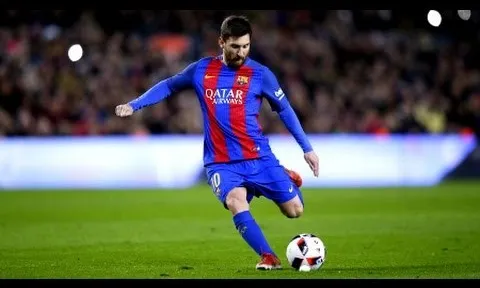 10 quả penalty quái dị của Lionel Messi