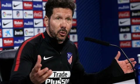 HLV Simeone: "Tôi và Dybala đơn thuần chỉ là ăn tối"