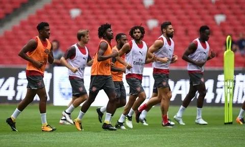 18h40 ngày 22/07, Arsenal vs Chelsea: Derby vắng sao
