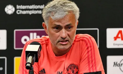 Mourinho TIẾT LỘ kế hoạch tuyển mộ tân binh trước khi TTCN đóng cửa
