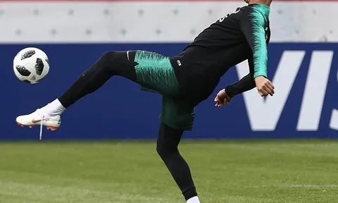 Tập luyện cật lực, Ronaldo sẵn sàng đốt lưới Tây Ban Nha