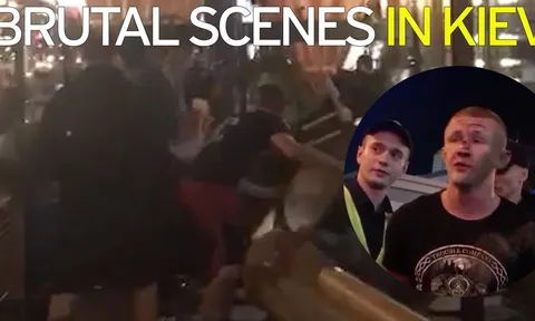Vượt đường xa cổ vũ cho đội nhà, 2 fan Liverpool ngậm trái đắng