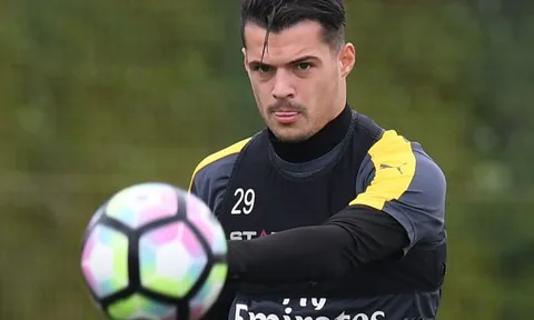 Arsenal nhận tin vui trước đại chiến với Man Utd