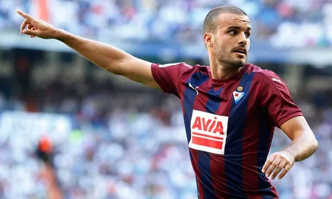 Pep Guardiola mạnh tay mua sắm ở Tây Ban Nha