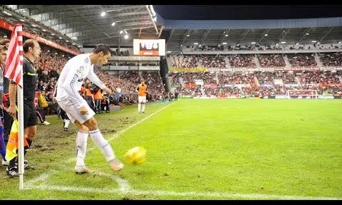 20 pha kiến tạo kinh điển của Cristiano Ronaldo