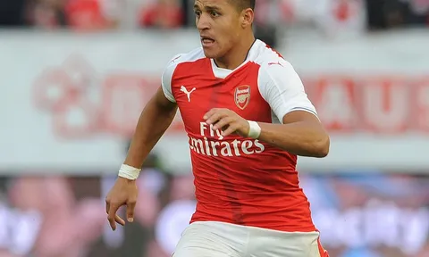 20 'thánh chuyền' của Ngoại hạng Anh (Phần 1): Sanchez, De Bruyne góp mặt