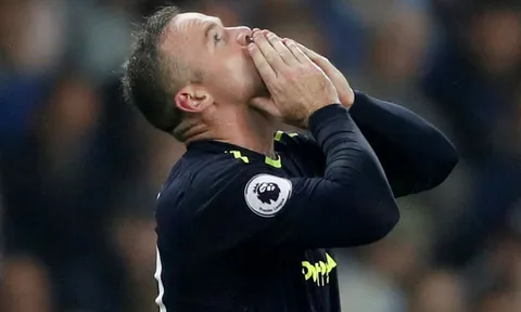 200 bàn thắng, Rooney làm bùng nổ cộng đồng mạng