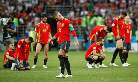 Tiki-taka hết phép, Tây Ban Nha lộ nguyên hình "Vua vòng loại"