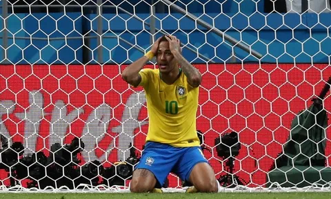 Neymar và cái giá cho trò 'cậu bé khóc sói'