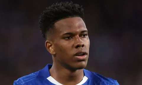 Nguy cơ lỡ World Cup khiến Estevao mâu thuẫn Chelsea